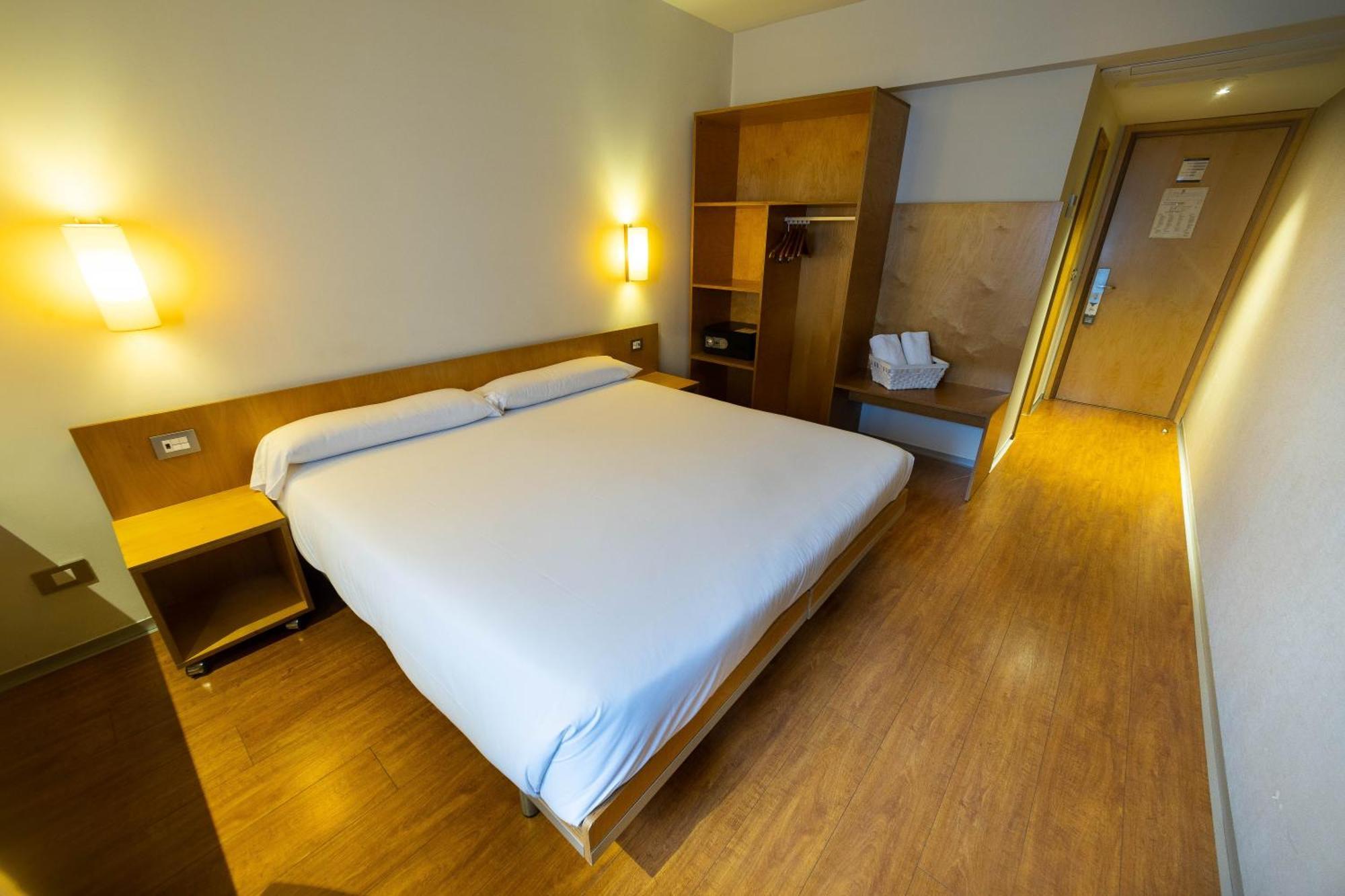 Hotel Eth 3*